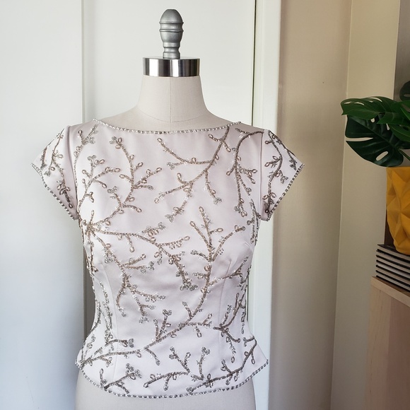 A Touch of Elegance Beaded Top Size 8! - Picture 1 of 10